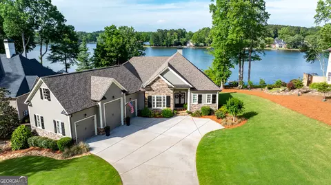 155 Peninsula Cir, Newnan, GA 30263
