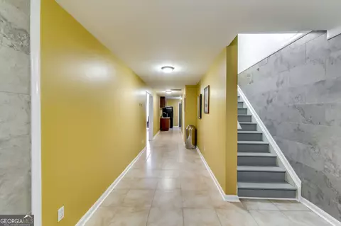 Entry Way - 1373 Fall River Dr, Conyers, GA 30013 photo 6 of 8