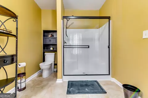 Bath - 1373 Fall River Dr, Conyers, GA 30013 photo 6 of 6