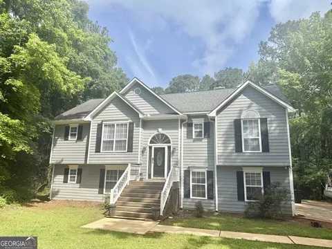 144 Northshore Dr, Lagrange, GA 30240