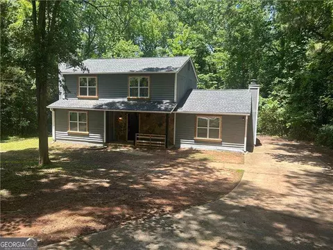 6743 Timbers East Dr, Lithonia, GA 30058