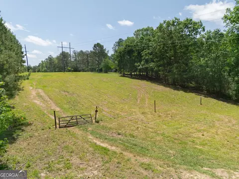518 Old Jones Rd, Whitesburg, GA 30185