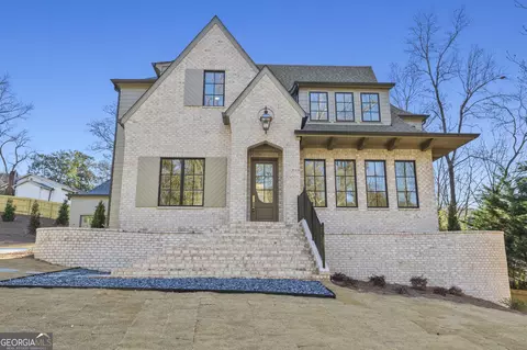 375 Chattahoochee St, Roswell, GA 30075
