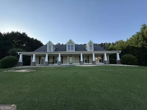 130 Honey Ln, Fayetteville, GA 30214