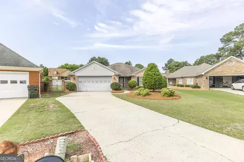 111 Arbour Ct, Warner Robins, GA 31088