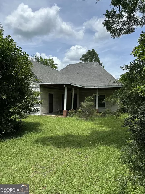 35 Hancock St, Warm Springs, GA 31830