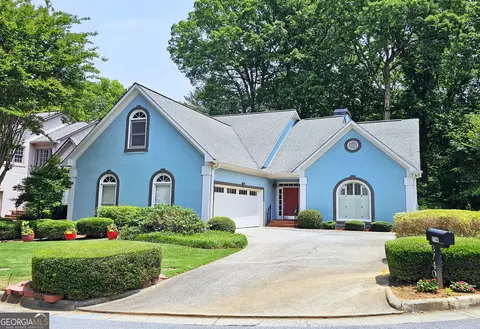 3740 Ashford Pt NE, Atlanta, GA 30319