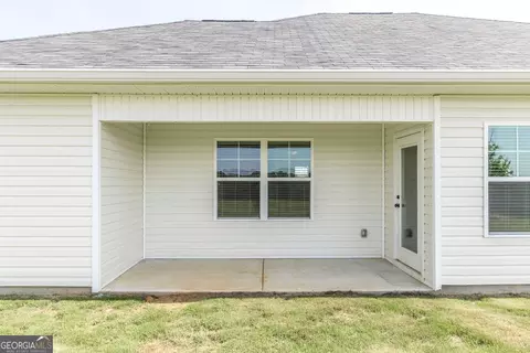 Exterior - 702 Daisy Dr, Perry, GA 31069 photo 4 of 8