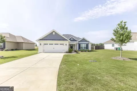 Exterior - 702 Daisy Dr, Perry, GA 31069 photo 2 of 8