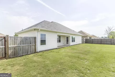 Exterior - 702 Daisy Dr, Perry, GA 31069 photo 5 of 8