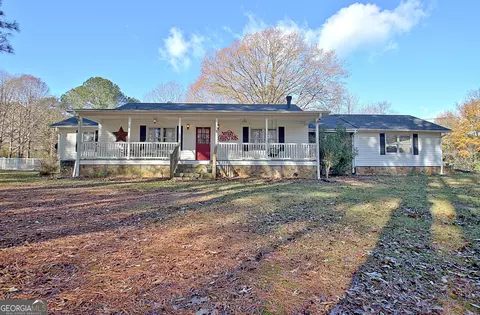 435 Crabapple Rd, Fayetteville, GA 30215