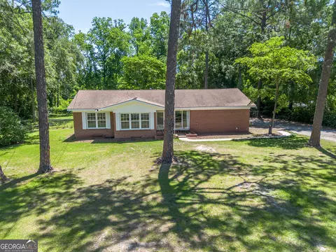 718 Jackson St, Blackshear, GA 31516