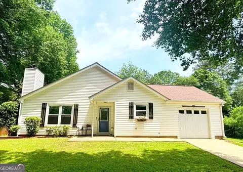 26 Foster Dr, Newnan, GA 30263