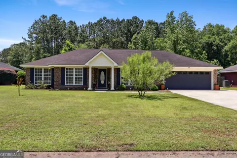 318 Wexford Dr, Hinesville, GA 31313