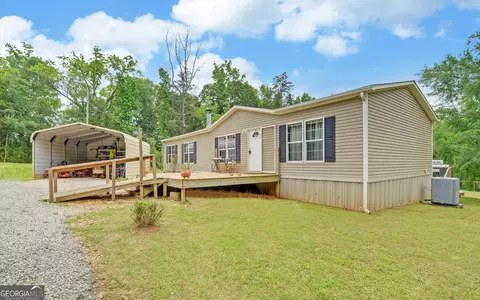 484 Tb Thornton Dr, Hartwell, GA 30643