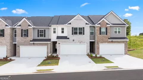 325 Silver Moon Dr, Loganville, GA 30052