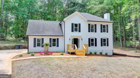 545 Woodrow Dr, Lawrenceville, GA 30043