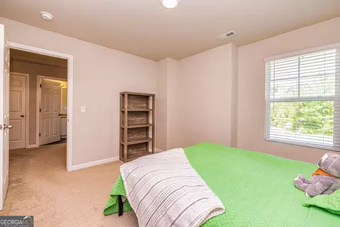 Bedroom - 90 Flatcreek Dr, Lagrange, GA 30241 photo 4 of 10