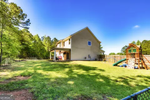 Exterior - 90 Flatcreek Dr, Lagrange, GA 30241 photo 10 of 10