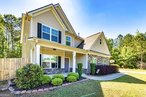 Exterior - 90 Flatcreek Dr, Lagrange, GA 30241 photo 3 of 10