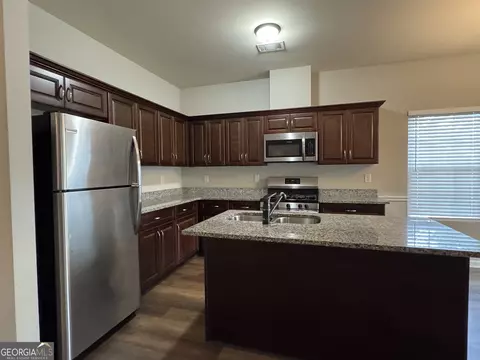 Kitchen - 6703 Biscayne Blvd, Rex, GA 30273 photo 4 of 6