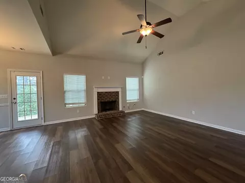 Living - 6703 Biscayne Blvd, Rex, GA 30273 photo 3 of 5
