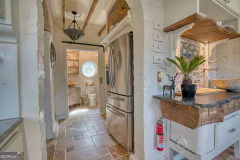 Entry Way - 407 E 3rd St, Rome, GA 30161 photo 1 of 5