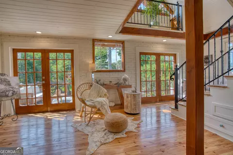 Entry Way - 407 E 3rd St, Rome, GA 30161 photo 3 of 5