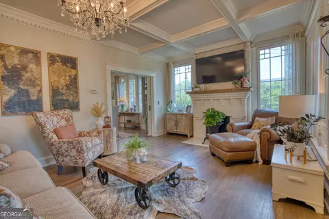 Living - 407 E 3rd St, Rome, GA 30161 photo 1 of 2