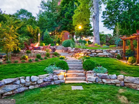 Exterior - 407 E 3rd St, Rome, GA 30161 photo 23 of 32