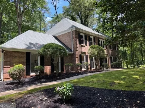 335 Cedar Ln, Fayetteville, GA 30214