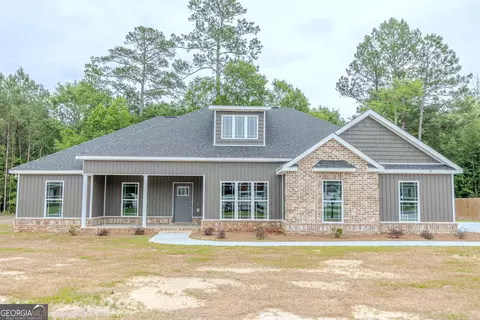 111 Hedge Row, Dublin, GA 31021