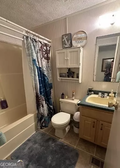 Bath - 57 Georgia Ave, Adrian, GA 31002 photo 1 of 4