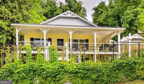 255 S Grove St, Dahlonega, GA 30533