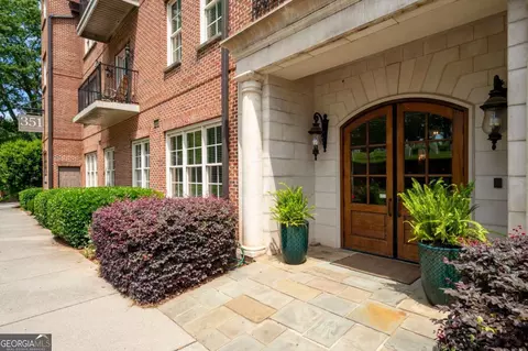 351 Washington Ave NE #205, Marietta, GA 30060