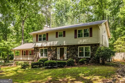 5410 Rosser Rd, Stone Mountain, GA 30087