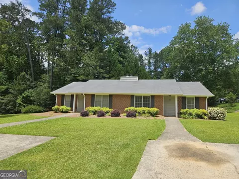 105115 Belle Dr #A & B, Fayetteville, GA 30214