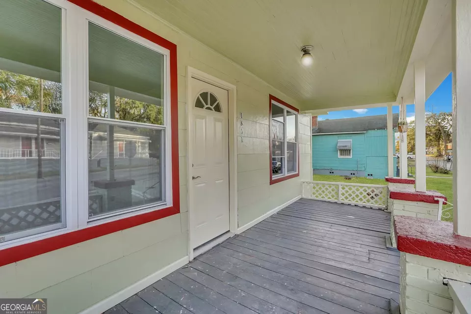 Exterior - 1601 Coventry St, Savannah, GA 31415 photo 9 of 10