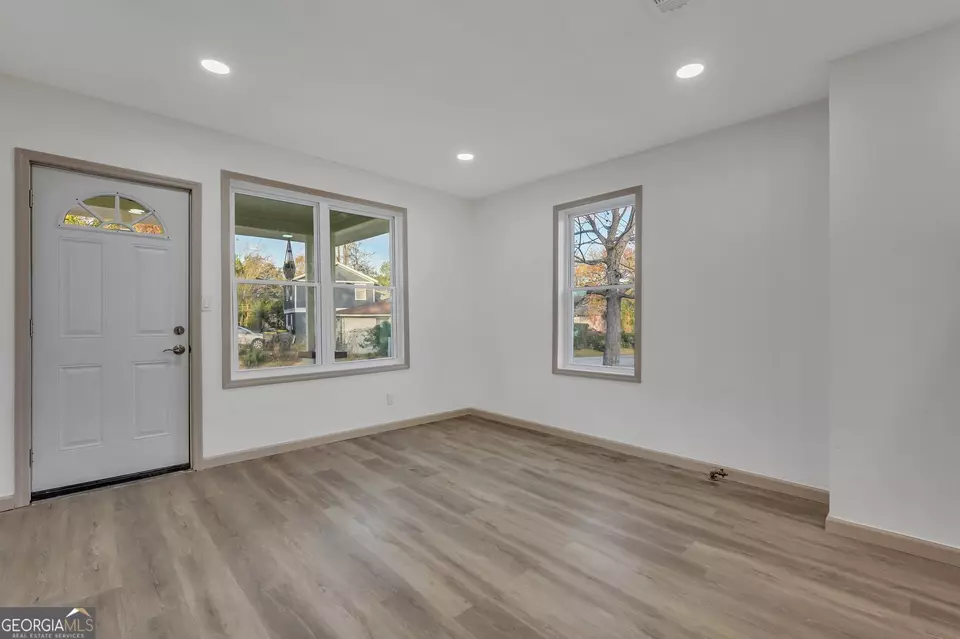 Living - 1601 Coventry St, Savannah, GA 31415 photo 1 of 1