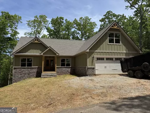 359 Arrendale Dr, Tiger, GA 30576