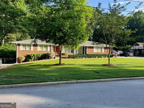 2624 Lake Erin Dr, Tucker, GA 30084