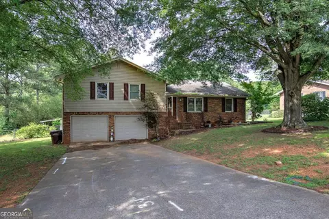 36 Skyview Cir, Cartersville, GA 30120