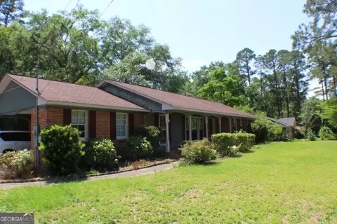 1806 Knox St, Dublin, GA 31021