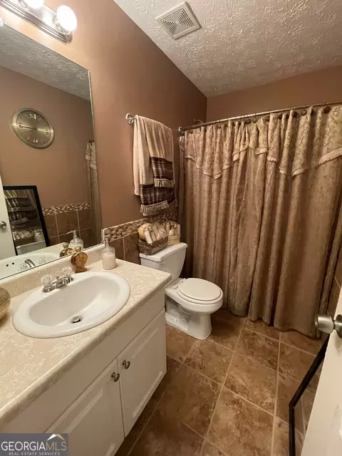 Bath - 75 Trelawney Keep, Covington, GA 30016 photo 3 of 4