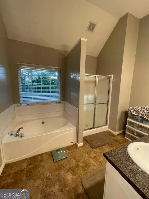 Bath - 75 Trelawney Keep, Covington, GA 30016 photo 1 of 4