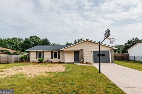 711 Fieldstone Rd, Warner Robins, GA 31093