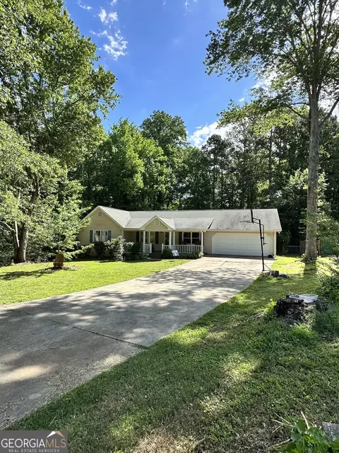 4745 Countryside Dr, Flowery Branch, GA 30542