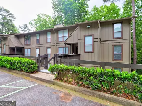 2210 Cumberland Ct SE, Smyrna, GA 30080