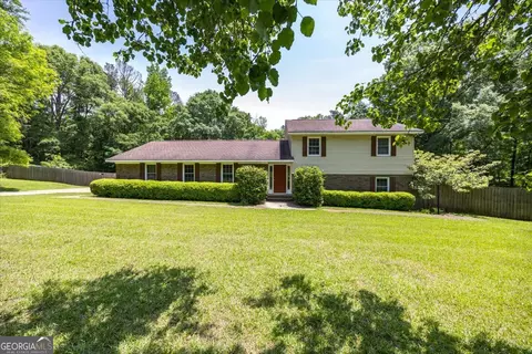 103 Loraine Forest Ct, Macon, GA 31210