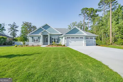 205 Riley Hunter Dr, Kingsland, GA 31548